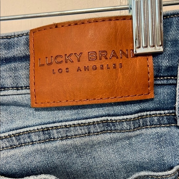 Lucky Brand Woman Blue Skinny Jeans with Stretchy Denim - Picture 4 of 4
